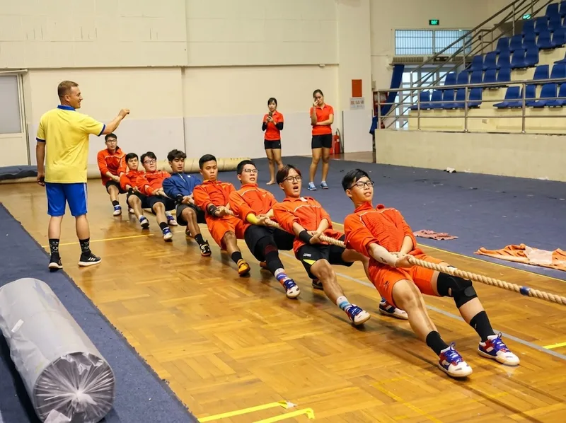 Kỹ thuật kéo co tốt giúp đội phối hợp lực hiệu quả và giữ thế ổn định.
